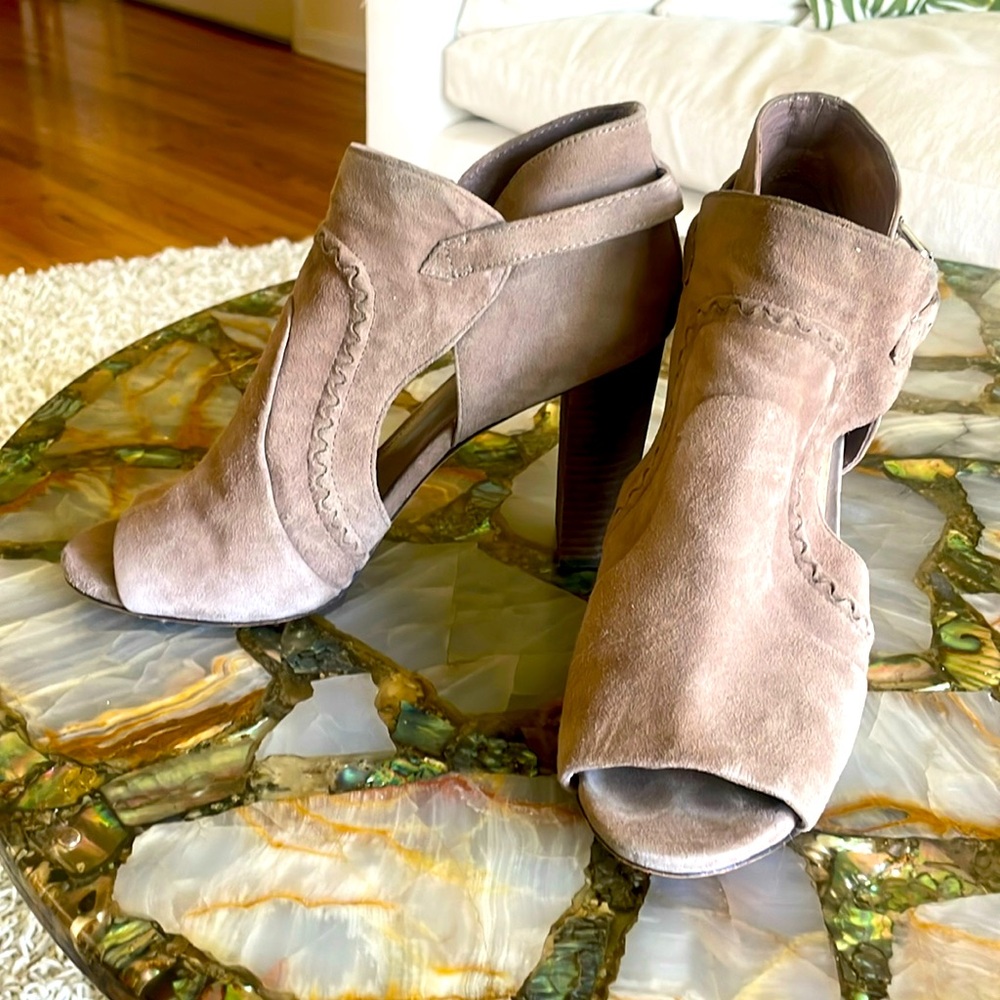 Vince Camuto taupe suede bootie size 8.5